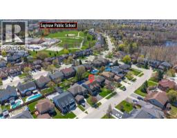 19 FORESTVIEW Drive - 47