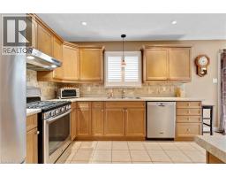 235 DUNDAS Street W - 11