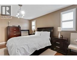 235 DUNDAS Street W - 18