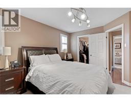 235 DUNDAS Street W - 19