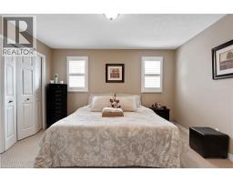 235 DUNDAS Street W - 22