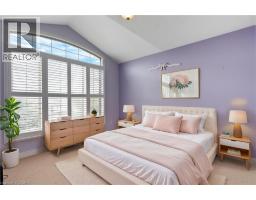 235 DUNDAS Street W - 24