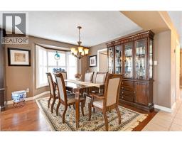 235 DUNDAS Street W - 9