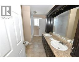 110 SILVERSPRING Crescent - 12
