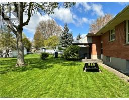 130 GARDINER Avenue E - 38