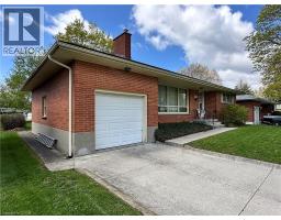 130 GARDINER Avenue E - 4