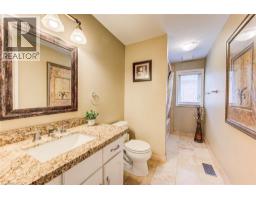 48 LENNOX Crescent - 32