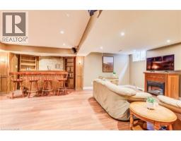 48 LENNOX Crescent - 36
