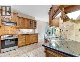 18 WOODMANS Court - 11