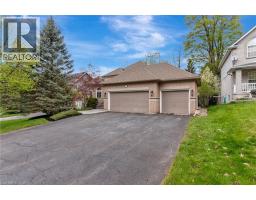 18 WOODMANS Court - 2