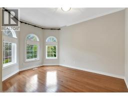 18 WOODMANS Court - 5