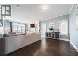 154 KEYSTONE Crescent - 8