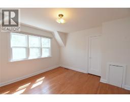 136 GLEN Road - 26