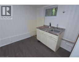 136 GLEN Road - 36