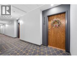 251 NORTHFIELD Drive E UnitNo. 312 - 6