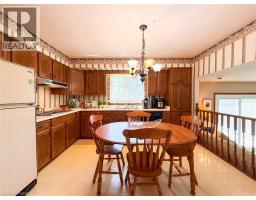 114 LYNNDALE Road - 14