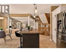 76 MOORLAND Crescent - 15