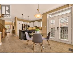 76 MOORLAND Crescent - 18