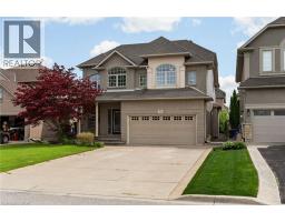 76 MOORLAND Crescent - 3