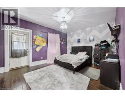 50 MAIN Street E - 21