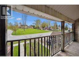 50 MAIN Street E - 23