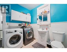 50 MAIN Street E - 26