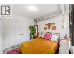 188-190 CAROLINE Street S - 7