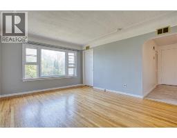 39 CHESTER Road - 18