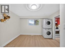 217 PINEGROVE Crescent - 19