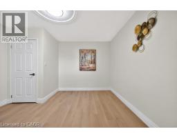 217 PINEGROVE Crescent - 21
