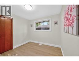 217 PINEGROVE Crescent - 27