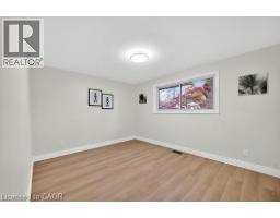 217 PINEGROVE Crescent - 28