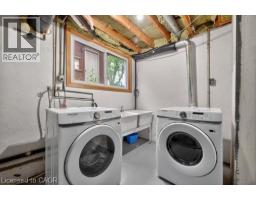217 PINEGROVE Crescent - 40
