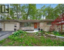 217 PINEGROVE Crescent - 5