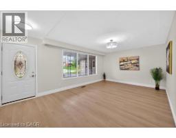217 PINEGROVE Crescent - 9