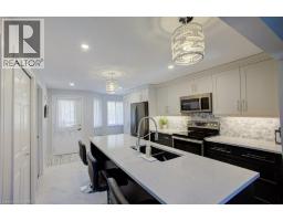 464 BEECHWOOD Place UnitNo. 3 - 2