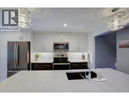 464 BEECHWOOD Place UnitNo. 3 - 5