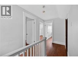 48 STIRLING Avenue N - 28