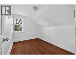 48 STIRLING Avenue N - 30