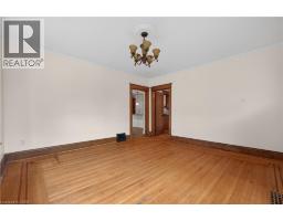 48 STIRLING Avenue N - 4