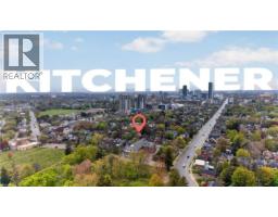 48 STIRLING Avenue N - 43