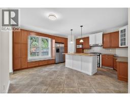 48 STIRLING Avenue N - 5