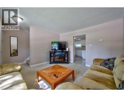 57 CLEMENS Avenue - 7