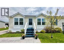 4 CRICKLEWOOD Crescent - 2