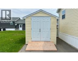 4 CRICKLEWOOD Crescent - 8