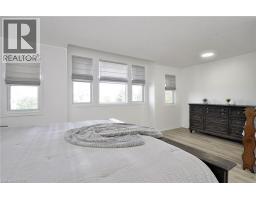 32 KROEGER Crescent - 17