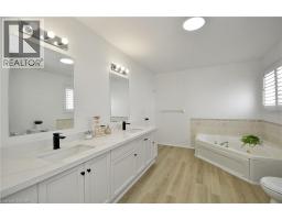 32 KROEGER Crescent - 21