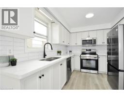 32 KROEGER Crescent - 4