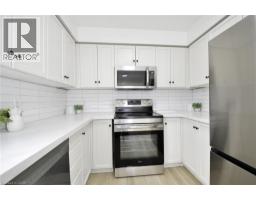 32 KROEGER Crescent - 8