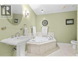 19 BREWSTER Way - 38